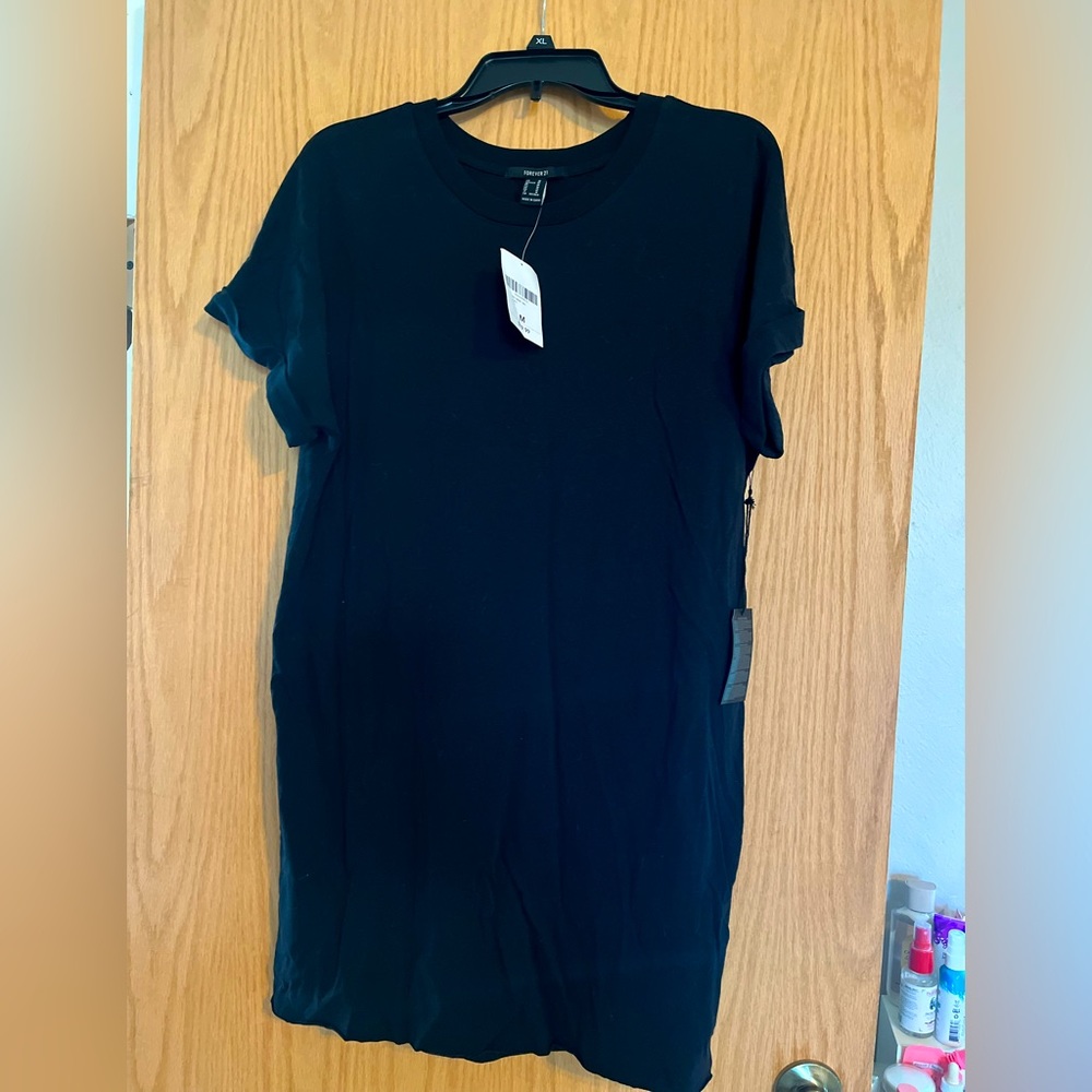NWT Forever 21 long black T-shirt/dress Sz. M